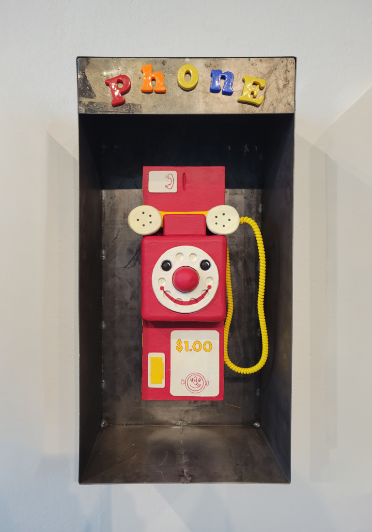 clown phone